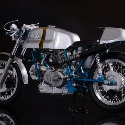 Ducati 750 Imola Racer 1972 1/9 - Model Factory Hiro 20 Ducati 750 Imola Racer 1972 1/9 - Model Factory Hiro -Cars - Plastic Models Sales ducati 750 imola racer 1972 1 9 model factory hiro w1200 h1200 22199f1f5d247257c93f1728ba605242