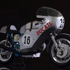 Ducati 750 Imola Racer 1972 1/9 - Model Factory Hiro