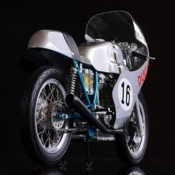 Ducati 750 Imola Racer 1972 1/9 - Model Factory Hiro 18 Ducati 750 Imola Racer 1972 1/9 - Model Factory Hiro -Cars - Plastic Models Sales ducati 750 imola racer 1972 1 9 model factory hiro w1200 h1200 fc7fc88d0bd388cd4eb1bba366b5f99c