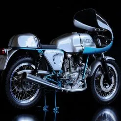 Ducati 750 Super Sport [1974] 1/9 - Model Factory Hiro -Cars - Plastic Models Sales ducati 750 super sport 1974 1 9 model factory hiro w1200 h1200 601ec8dfd251c27a7e6dea86c3318f8a