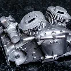 HRD VINCENT BLACK SHADOW 1948 Fulldetail Kit 1/9 - Model Factory Hiro -Cars - Plastic Models Sales hrd vincent black shadow 1948 fulldetail kit 1 9 model factory hiro w1200 h1200 484125a895dadf36fcf724a70c745aed