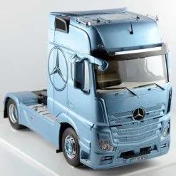 Mercedes Benz Actros MP4 Gigaspace (1:24) Model Kit Truck 3905 - Italeri -Cars - Plastic Models Sales mercedes benz actros mp4 gigaspace 1 24 model kit truck 3905 italeri w1200 h1200 1cae7224d77911a5102b28ed6c0fa729